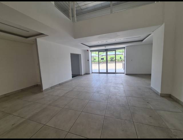3,356M² OFFICE TO LET IN VORNA VALLEY